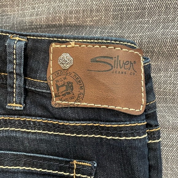 Silver Jeans - Picture 3 of 6